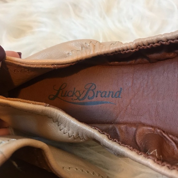 Lucky Brand Essie Flats nude brown size 7 - Picture 3 of 6